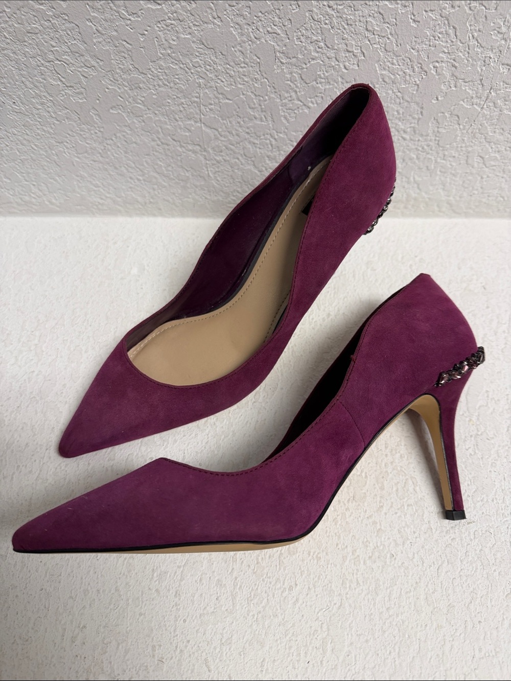 White House Black Market Plum Suede Pointed-Toe Pumps Woman’s 10